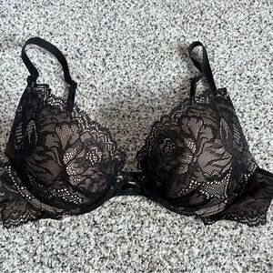 Victoria's Secret Black Lace Underwire Push-Up Bra